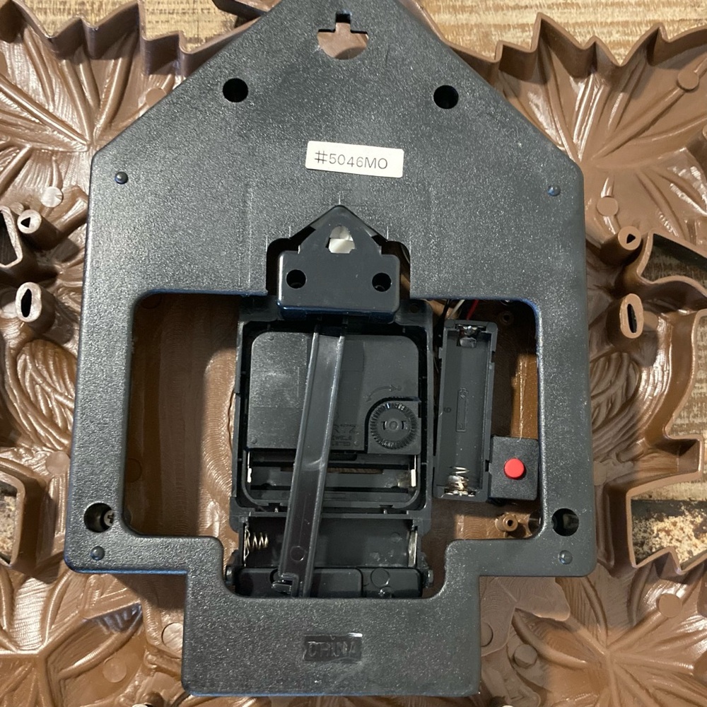 Vintage Plastic Telesonic Cuckoo Clock Broken! Black Forest - Picture 12 of 15